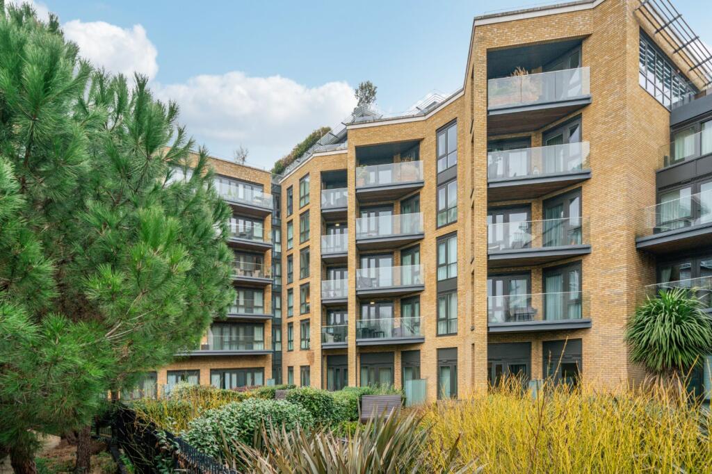 Main image of property: Quayside House, 
8 Kew Bridge Road, TW8