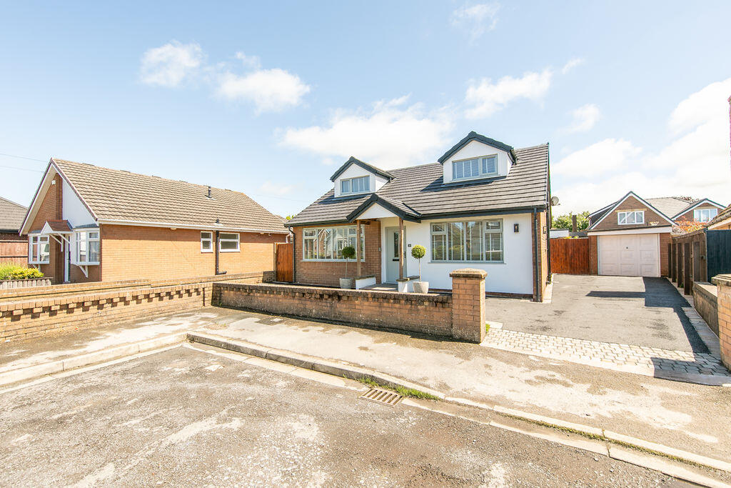 Main image of property: No. 11, Lime Grove, Poulton-le-Fylde, Lancs FY6 8EL