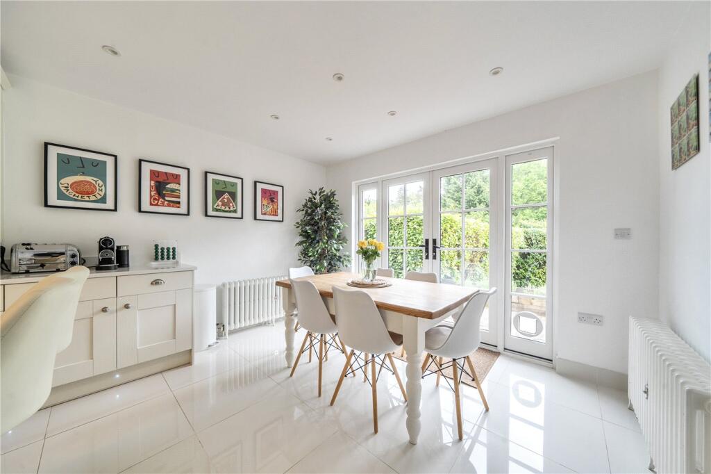 House in Guildford - View 5
