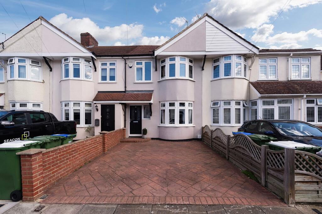 3-bed terraced on Westmoreland Avenue, Welling, DA16, £450,000