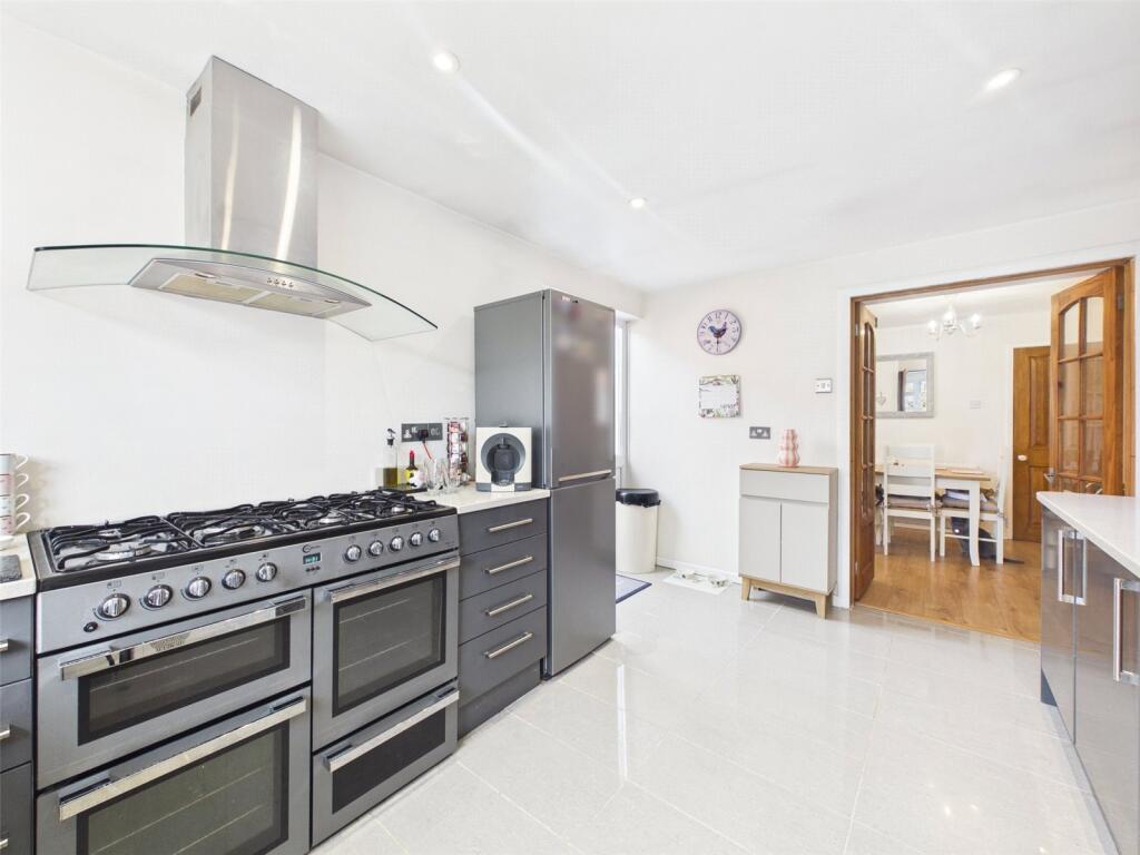House in Cheltenham, Hatherley, St Mark's - View 5