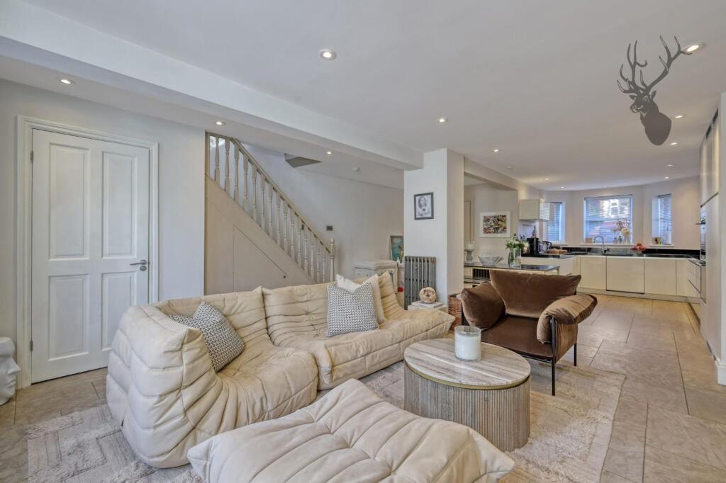 Palmerston Road, Buckhurst Hill, IG9 photo 4