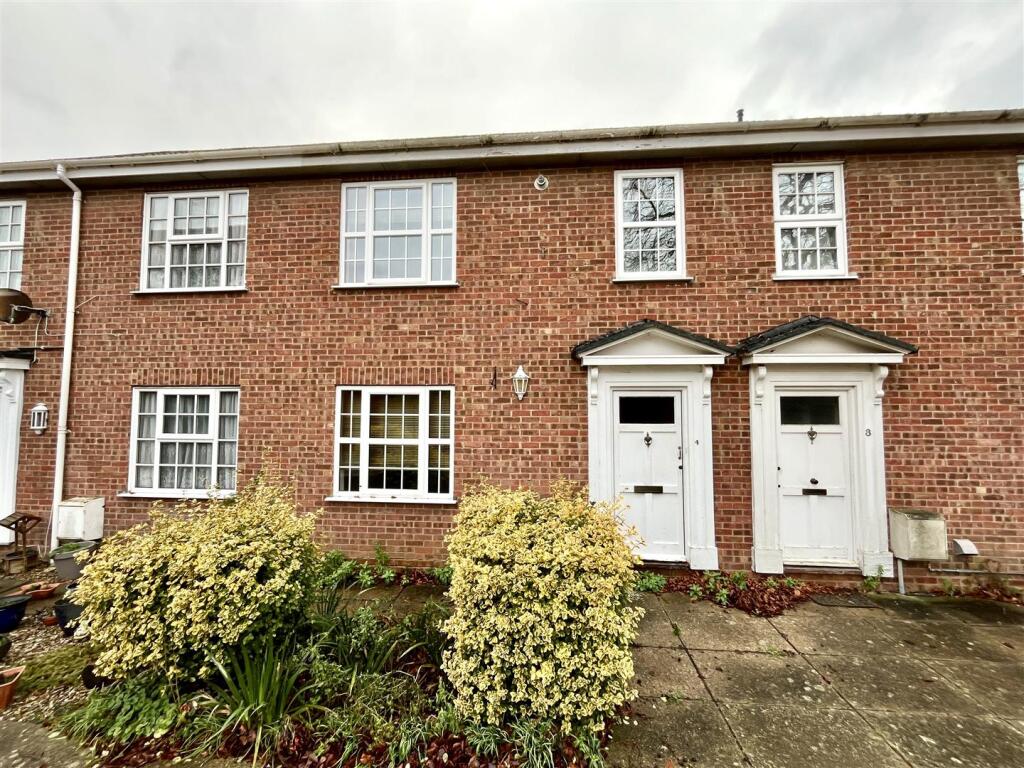 Main image of property: Applegarth Court, Wymondham