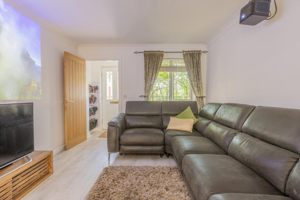 House in Newport, Duffryn, Tredegar Park - View 2
