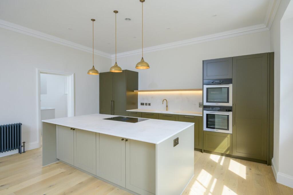 Apartment in Bath - View 3