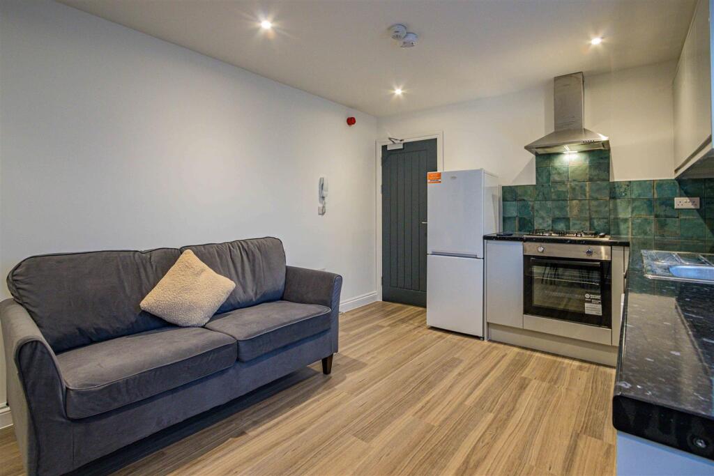 Main image of property: Colum Road, Cathays