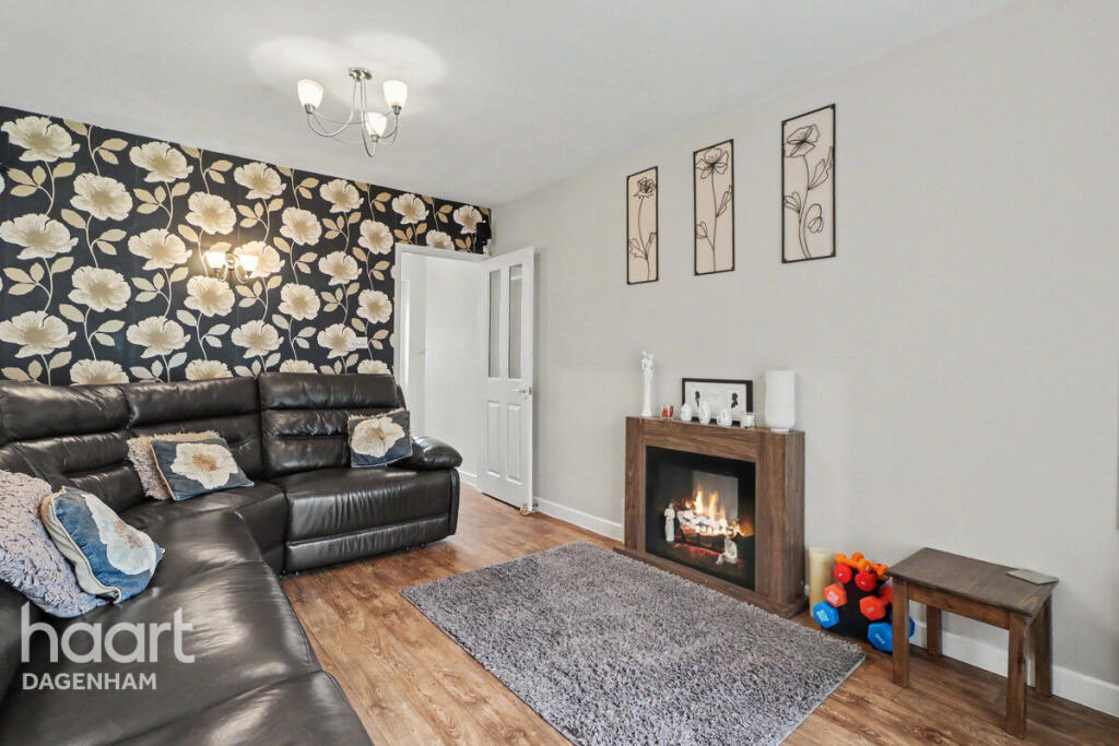 4-bed terraced on Hardie Road, Dagenham, £525,000