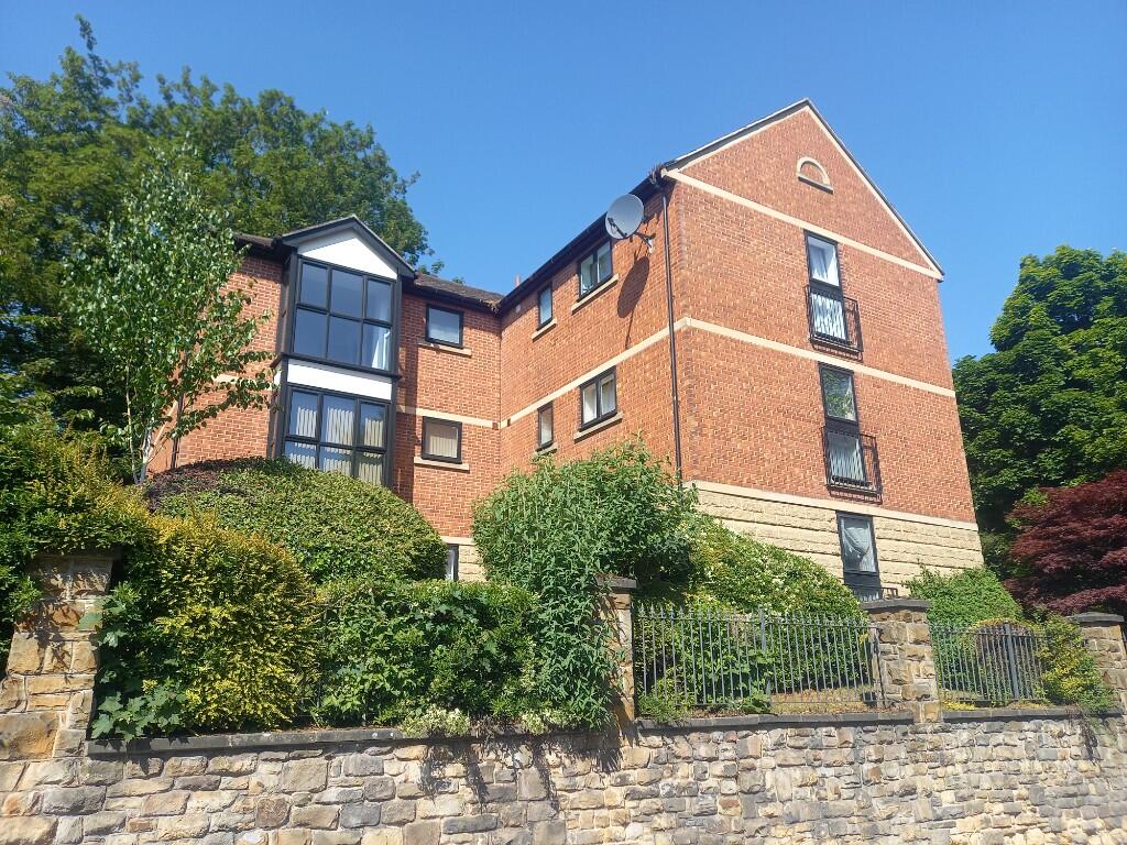 Main image of property: Sheffield Road, Chesterfield, Derbyshire, S41