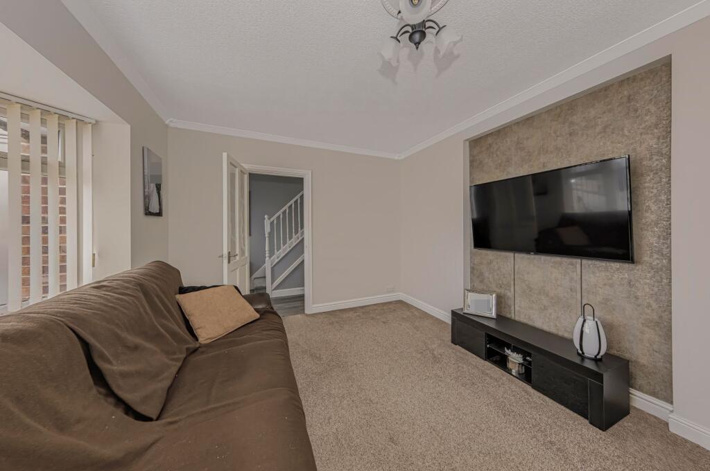 House in Stoke-on-Trent - View 4