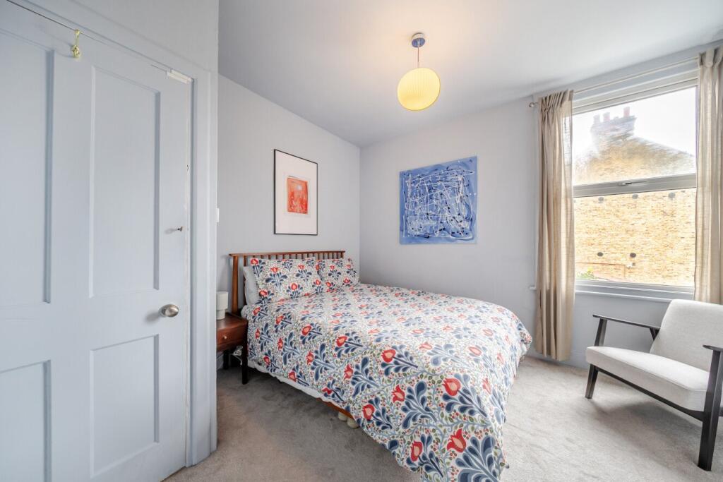 Apartment in London - View 4