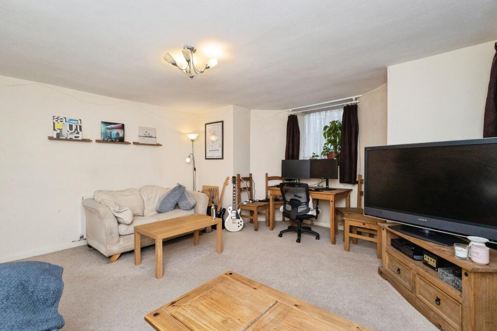 Apartment in Manchester - View 3