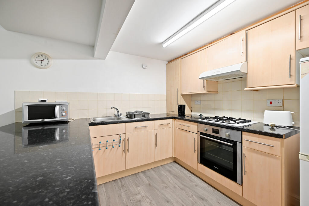 Apartment in Coventry - View 5