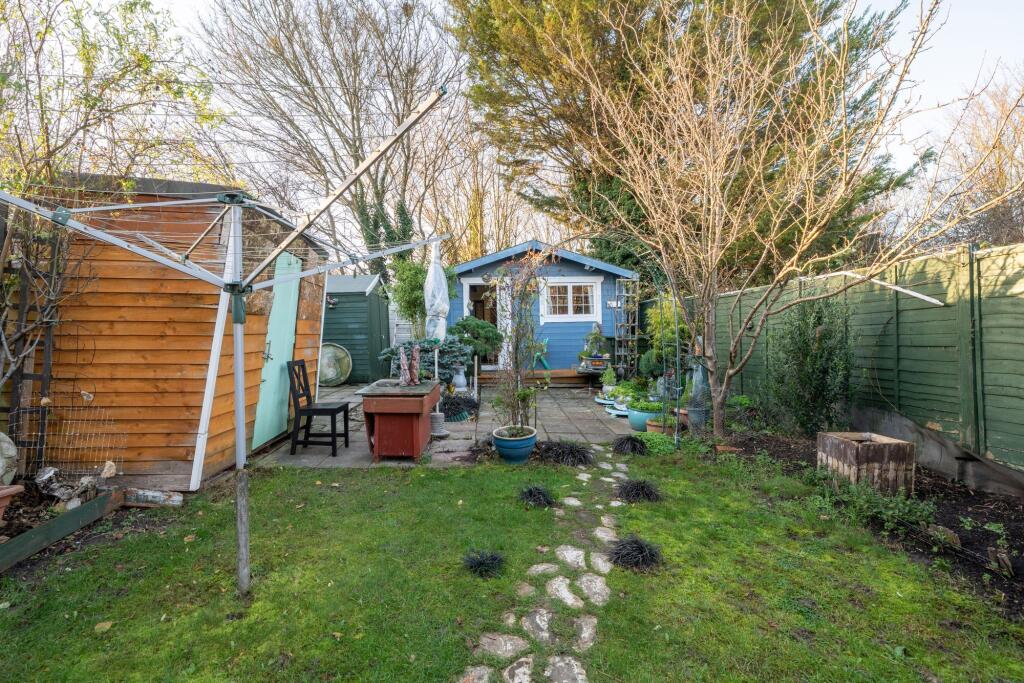 House in Cambridge, Cherry Hinton - View 4