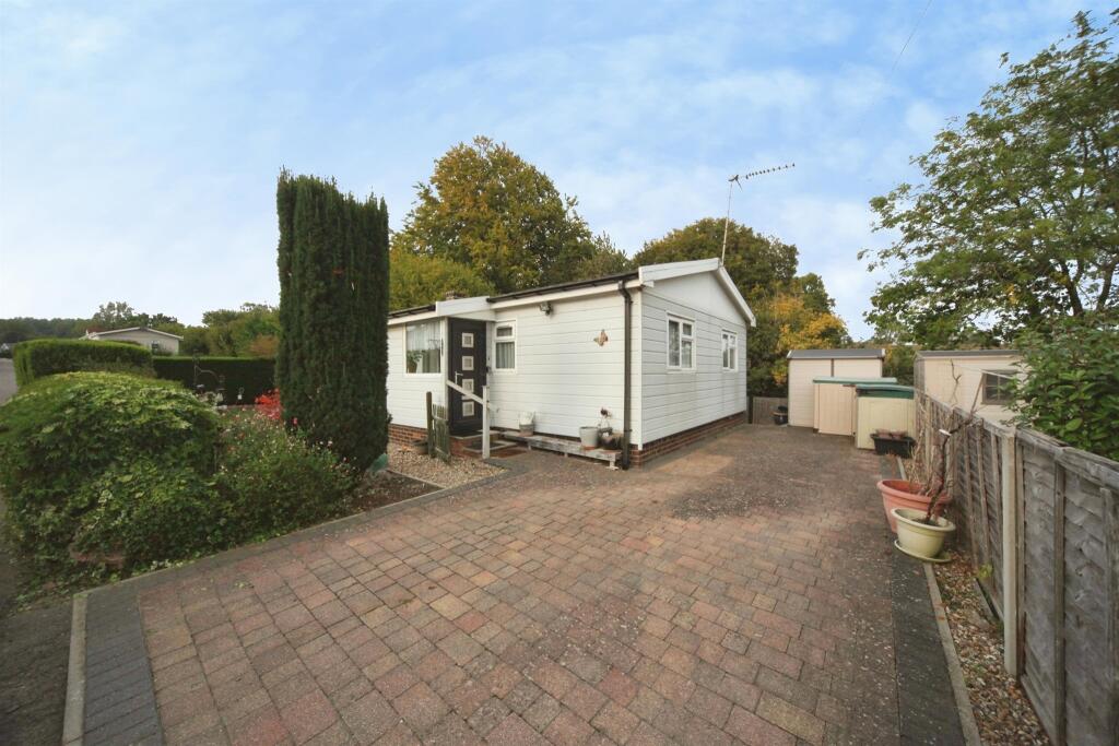 Main image of property: Whipsnade Park Homes, Whipsnade, Dunstable