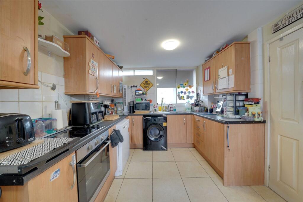 St. Johns Close, Mildenhall, Bury St. Edmunds, Suffolk, IP28 photo 3