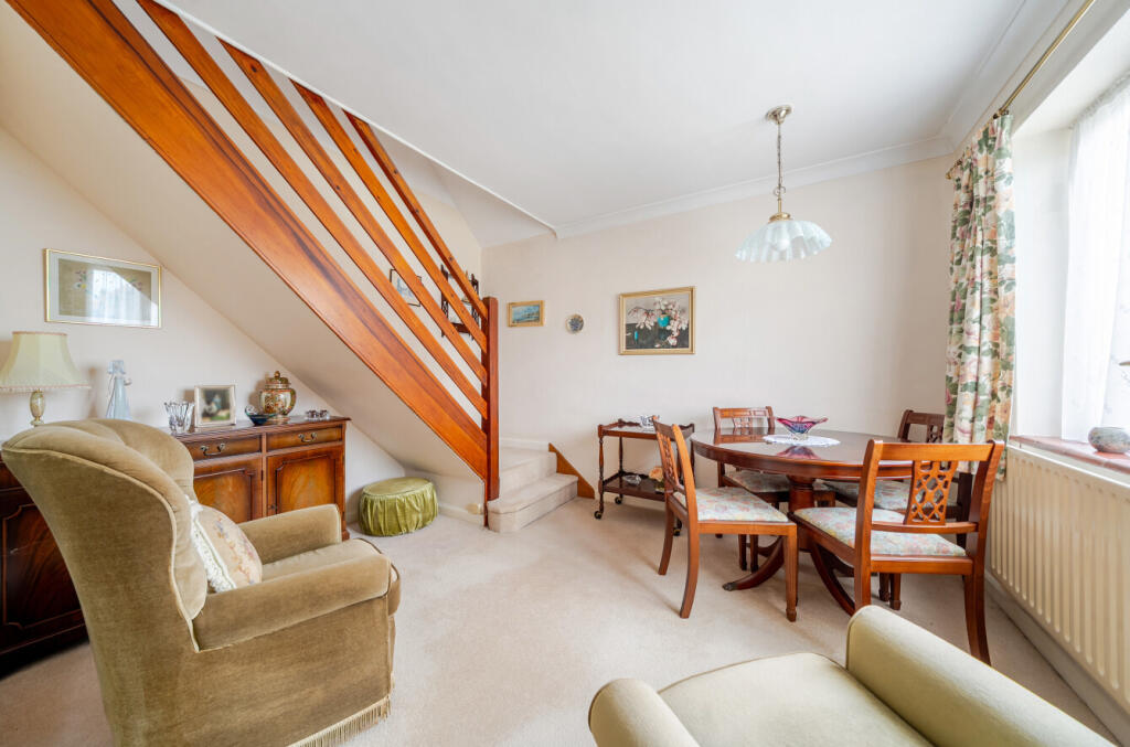 Upper Manor Road, Milford, Godalming, Surrey, GU8 photo 3