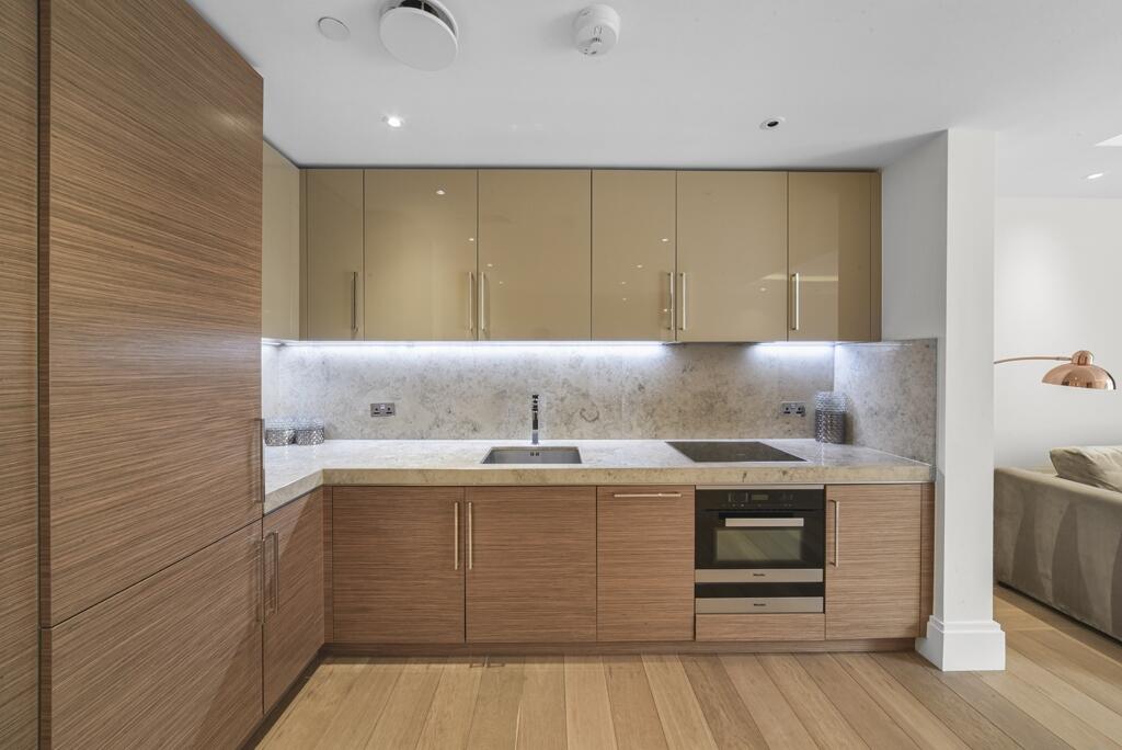 Apartment in London - More