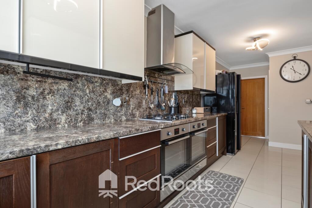 House in Doncaster - View 5
