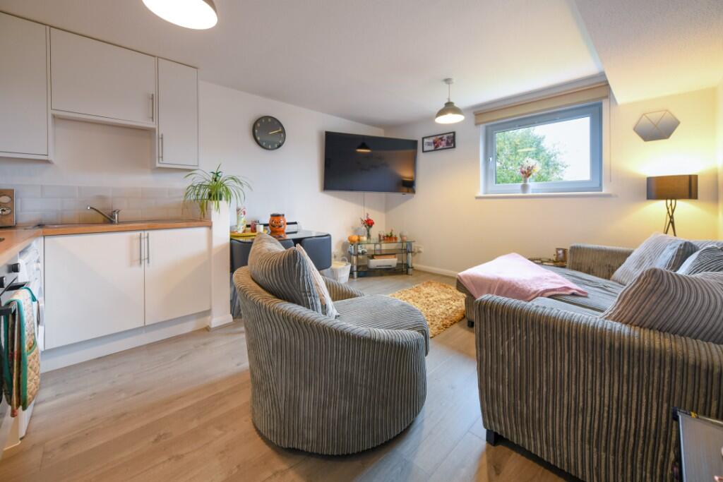 Main image of property: Charing Hill, Charing