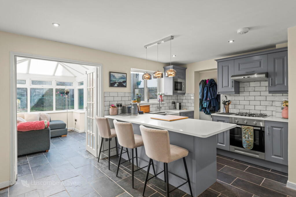 Main image of property: Brakefield, South Brent