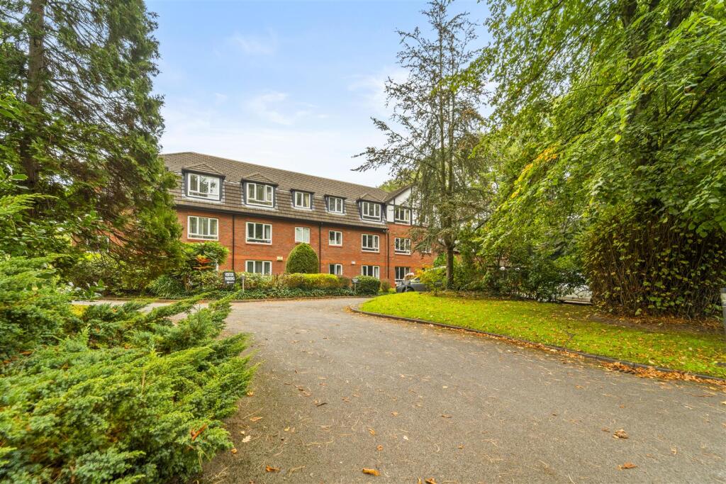 1 Bedroom House in M33 3PJ