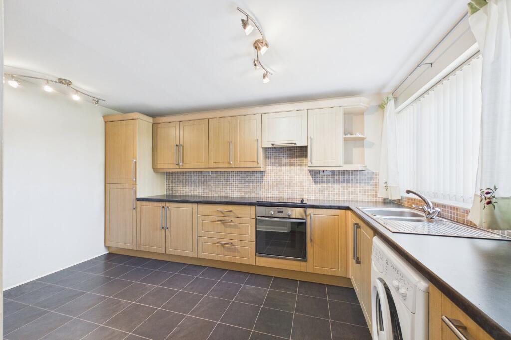 Dutton Green, Leeds, West Yorkshire, LS14 photo 2