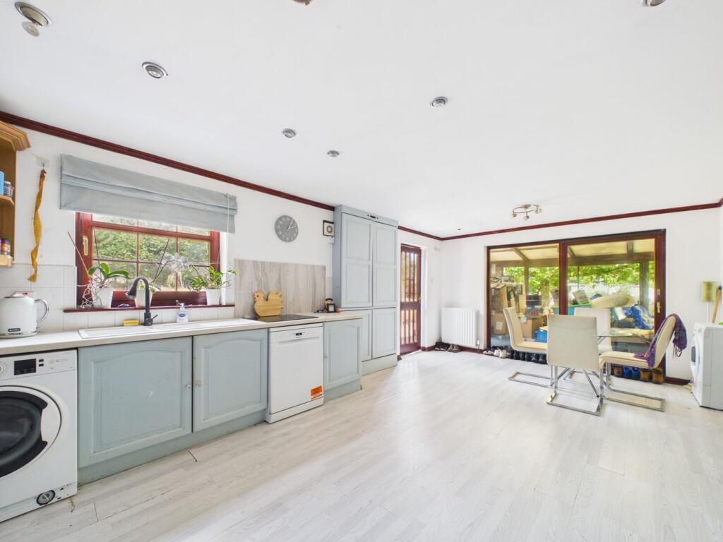 House in Stevenage - View 2
