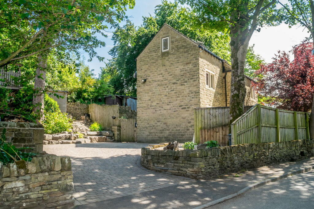 Main image of property: The Knowle, Shepley, Huddersfield, HD8