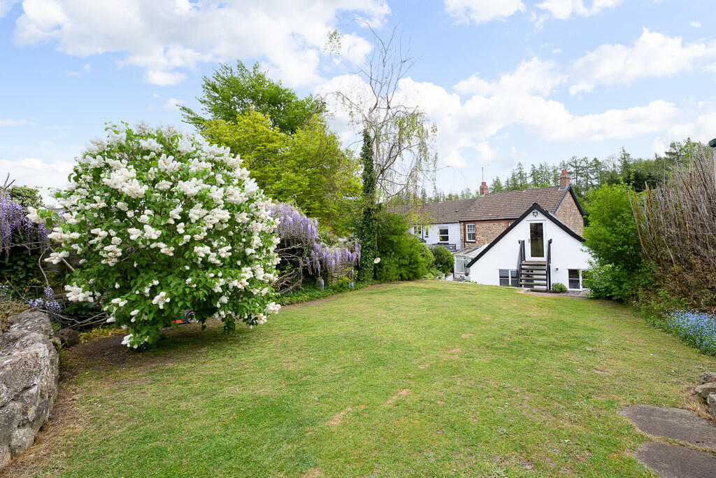 Main image of property: Nr Ross-on-Wye, Deceptive & Quirky Home