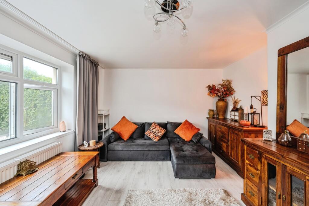 House in Swansea, Llansamlet - View 5