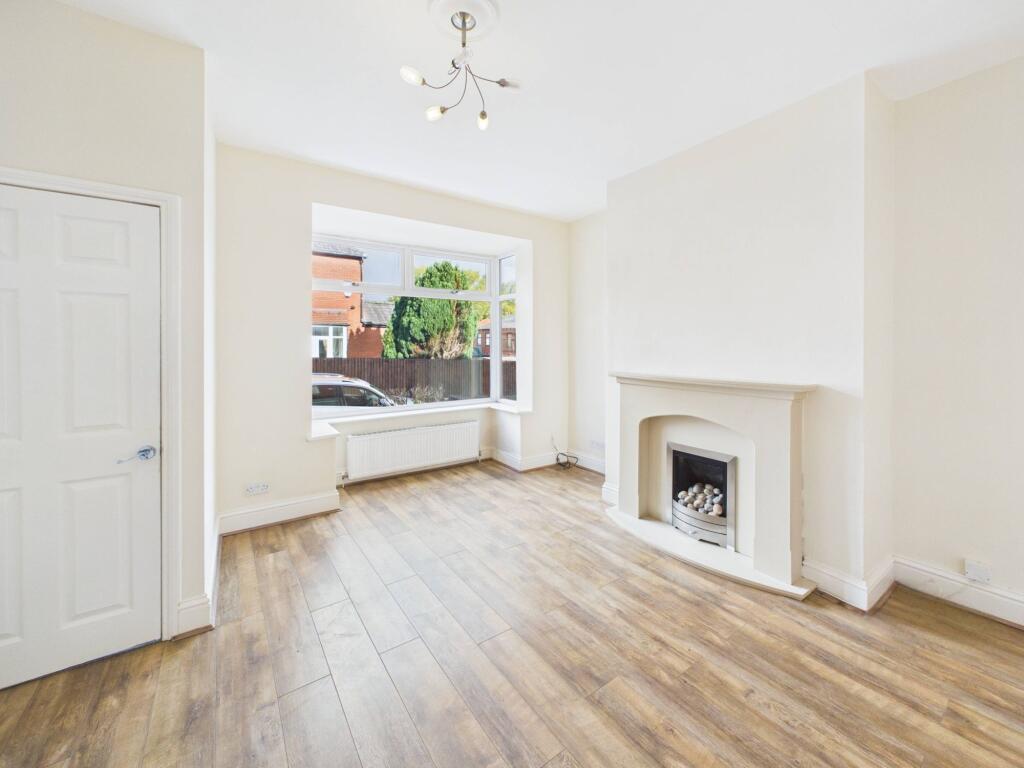 House in Bolton, Moss Bank - View 5