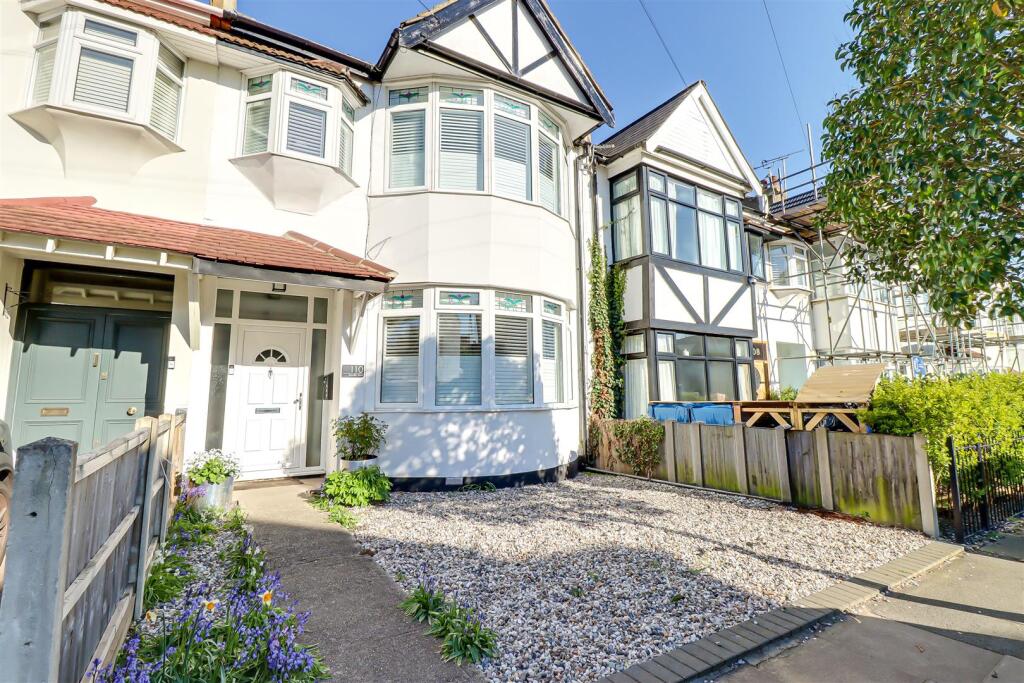Main image of property: Dawlish Drive, Leigh-On-Sea