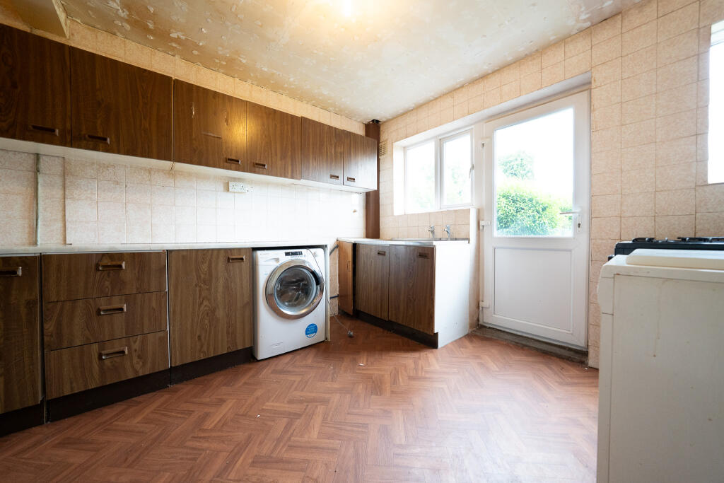 Brabazon Road, Oadby, Leicester, Leicestershire - Fler