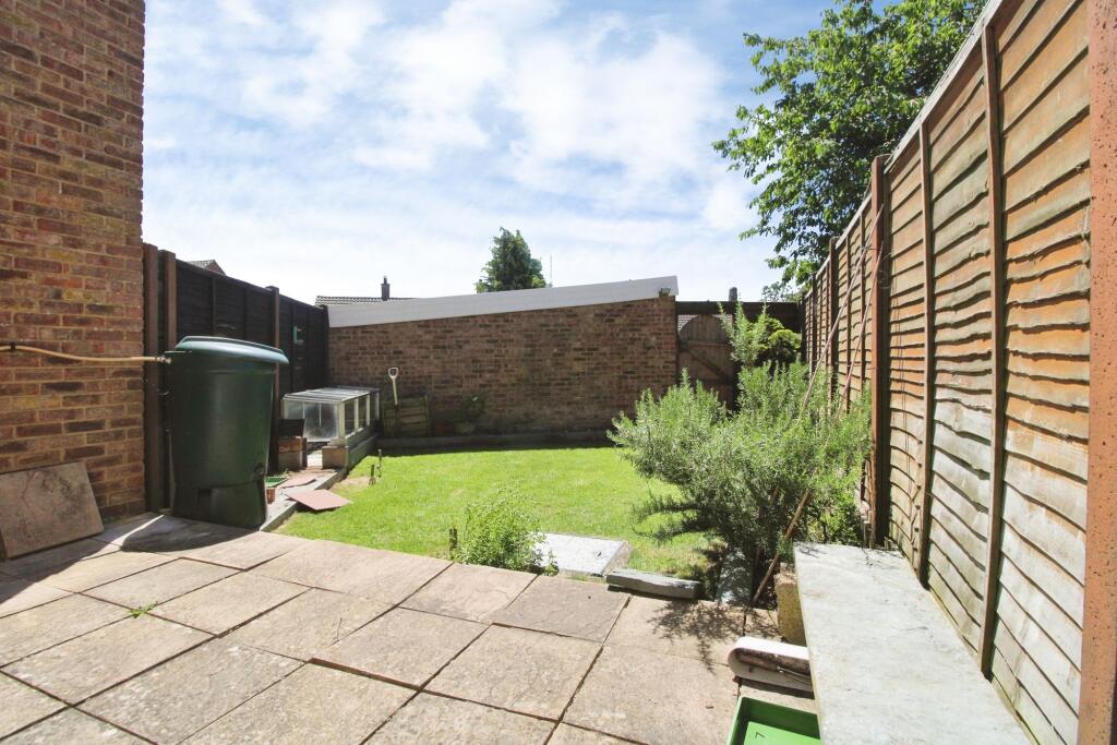 Hallsfield, Cricklade, SN6 photo 4