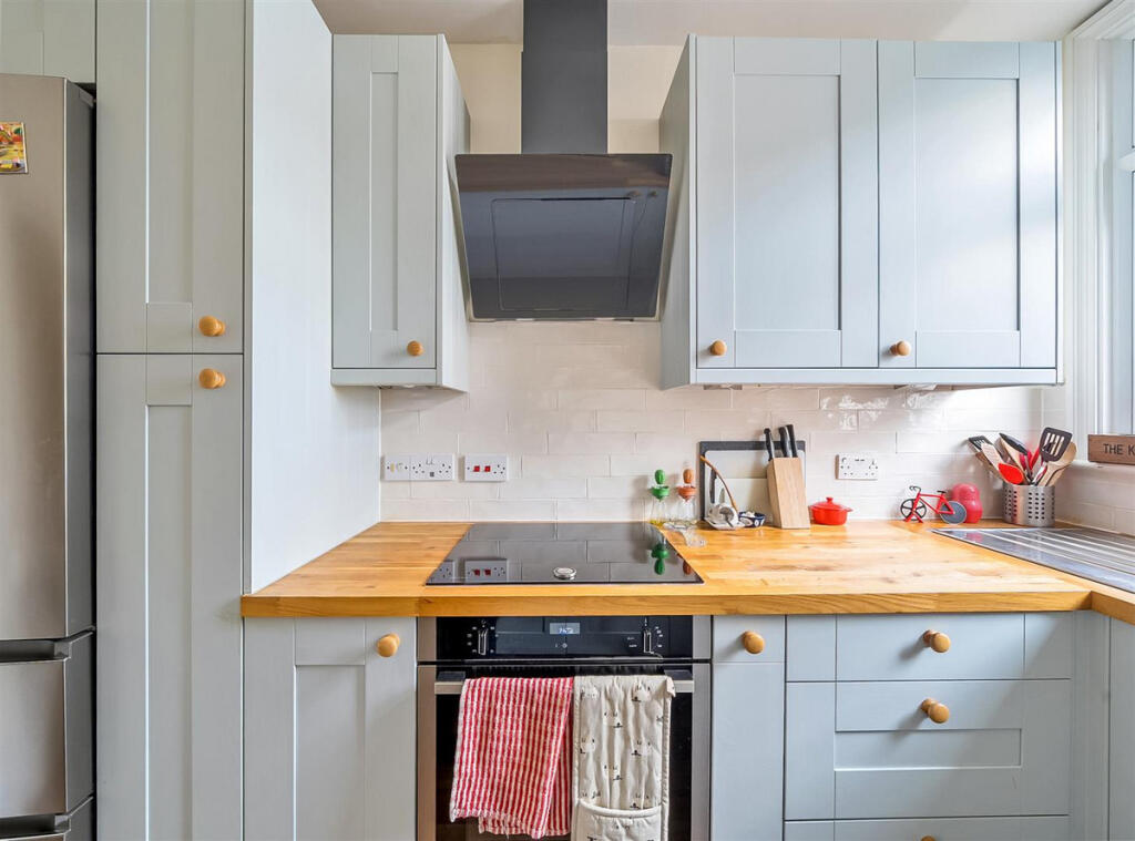 Apartment in London - View 4