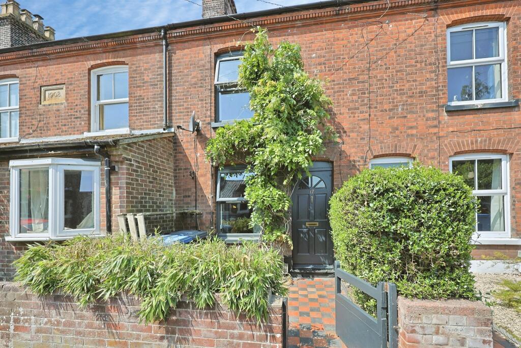 3-bed terraced on Hardy Road, Norwich, £210,000