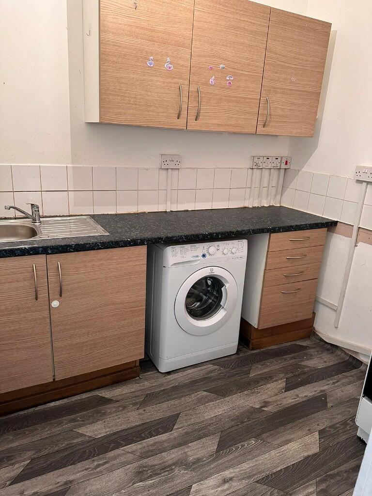 Apartment in Bolton - View 4