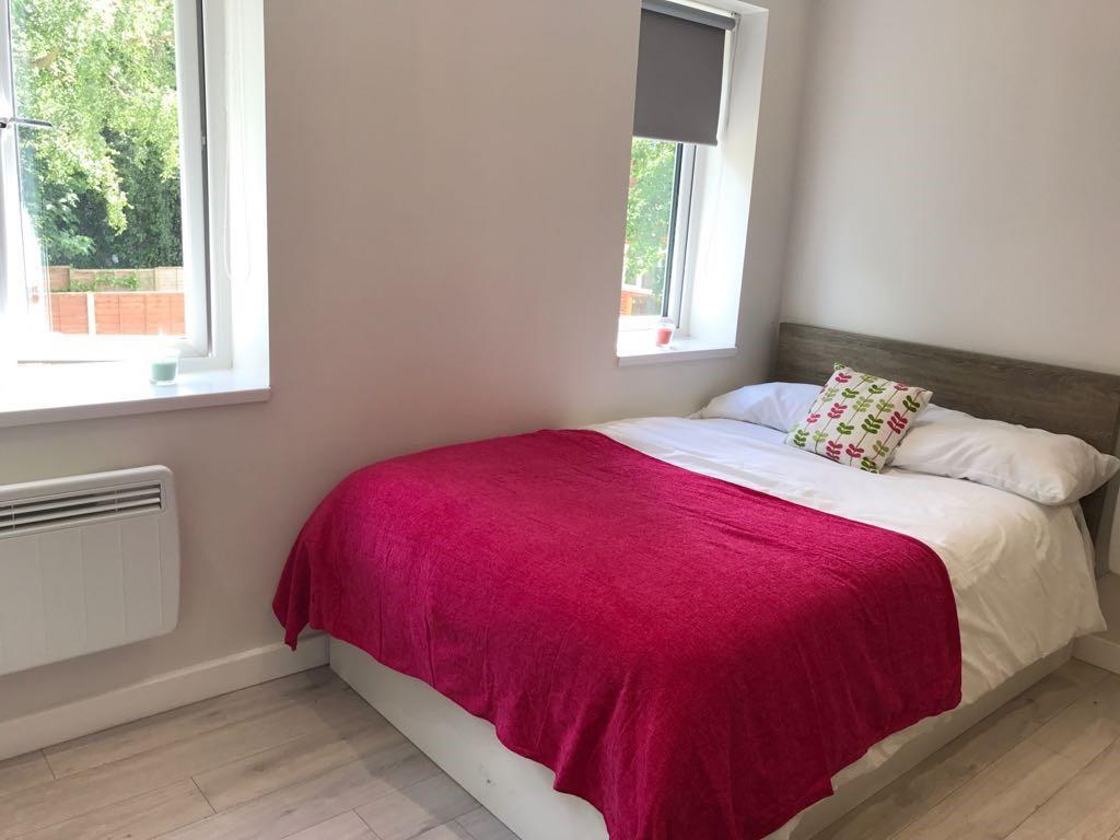 Apartment in Birmingham, Bournbrook - View 2