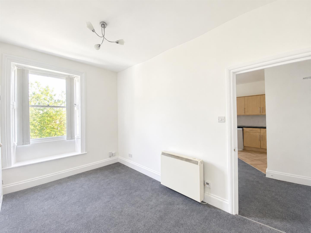 Apartment in Bristol - More