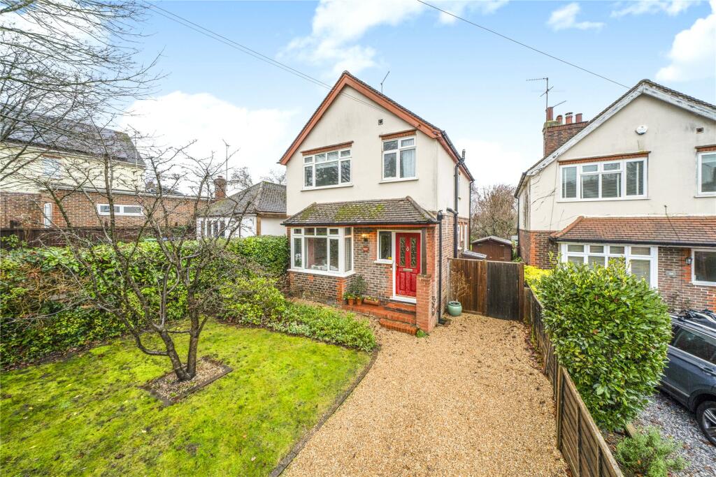 Main image of property: Beechwood Road, Knaphill, Woking, Surrey, GU21