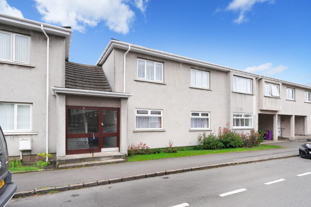 Main image of property: 76D Brisbane Street, Largs, KA30 8QN