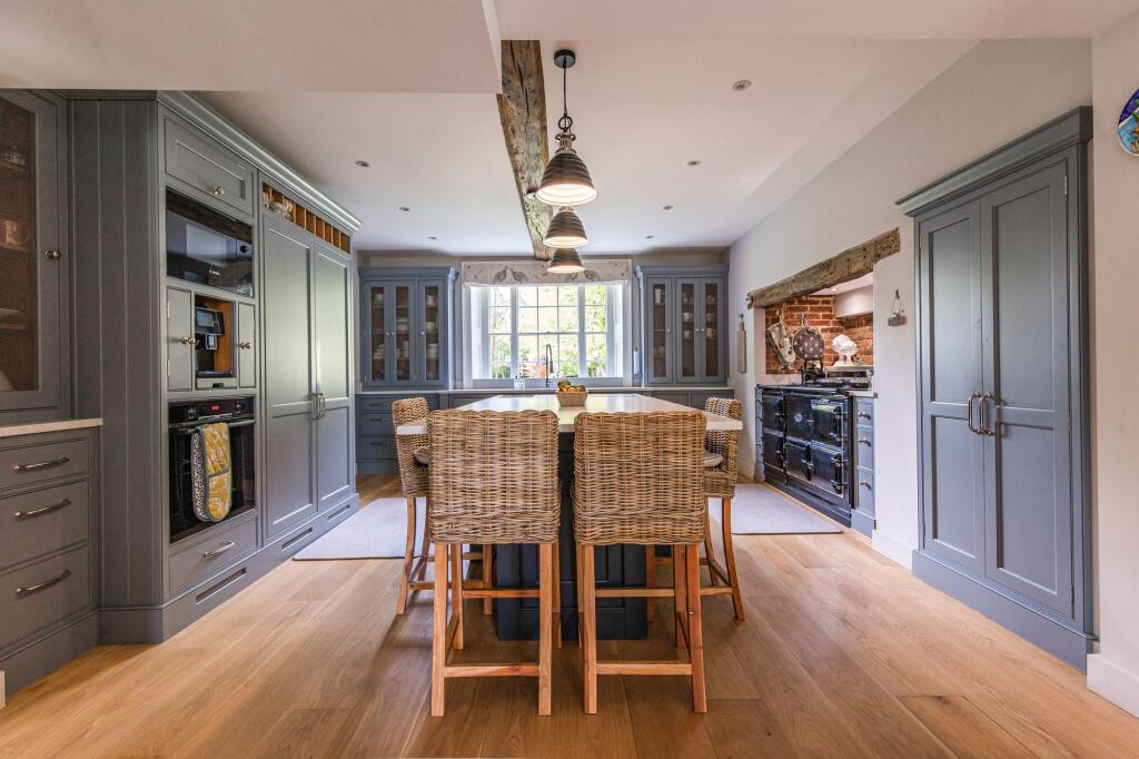 House in Ipswich - View 3