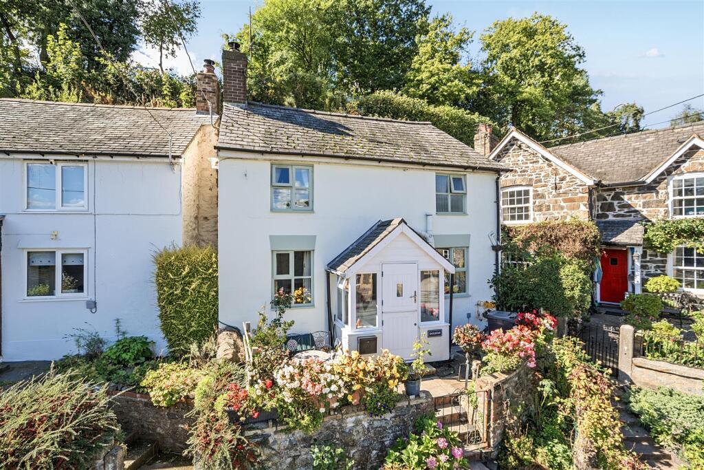 Main image of property: Llanrhaeadr Ym Mochnant, Oswestry