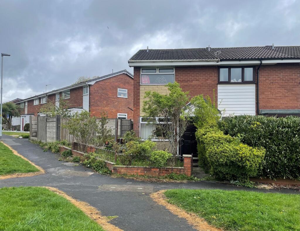 Main image of property: Lonsdale Walk, Orrell, Wigan, Greater Manchester. WN5 0DZ