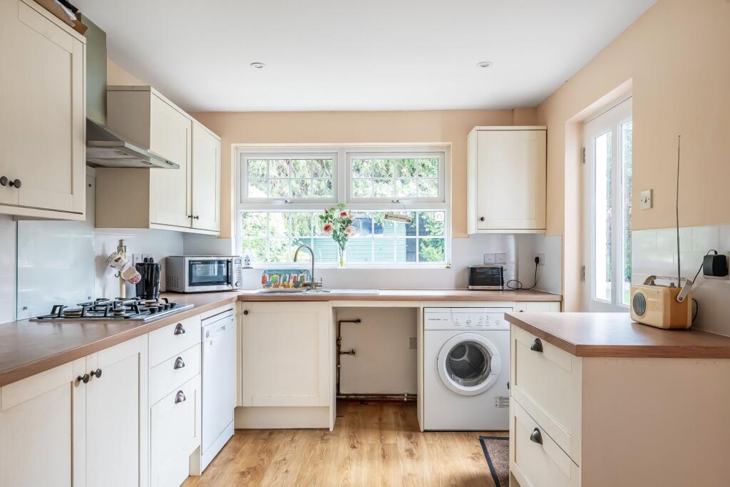 House in Guildford, Burpham - View 2