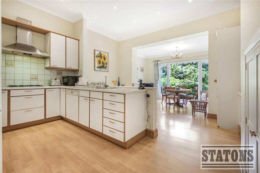 House in Enfield - View 5