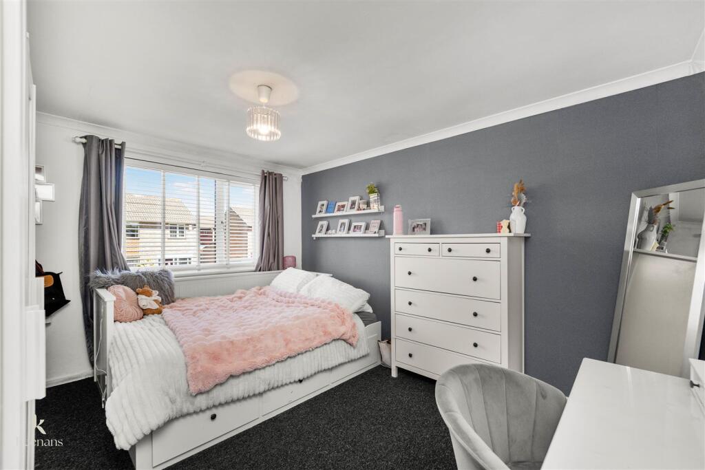 Petre Crescent, Rishton - More