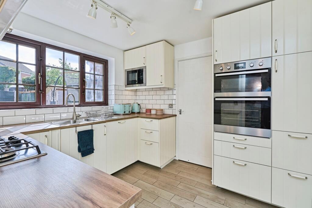House in Sandwell, West Midlands - View 3