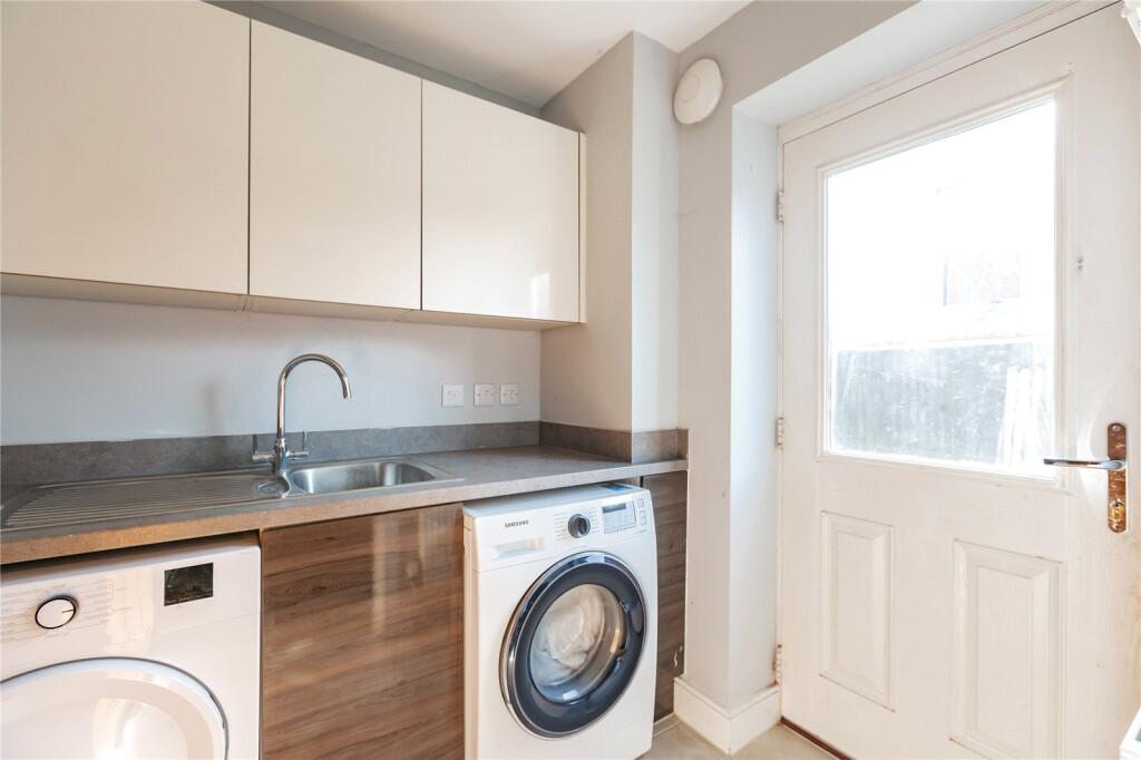 House in Epping Forest, High Ongar - More