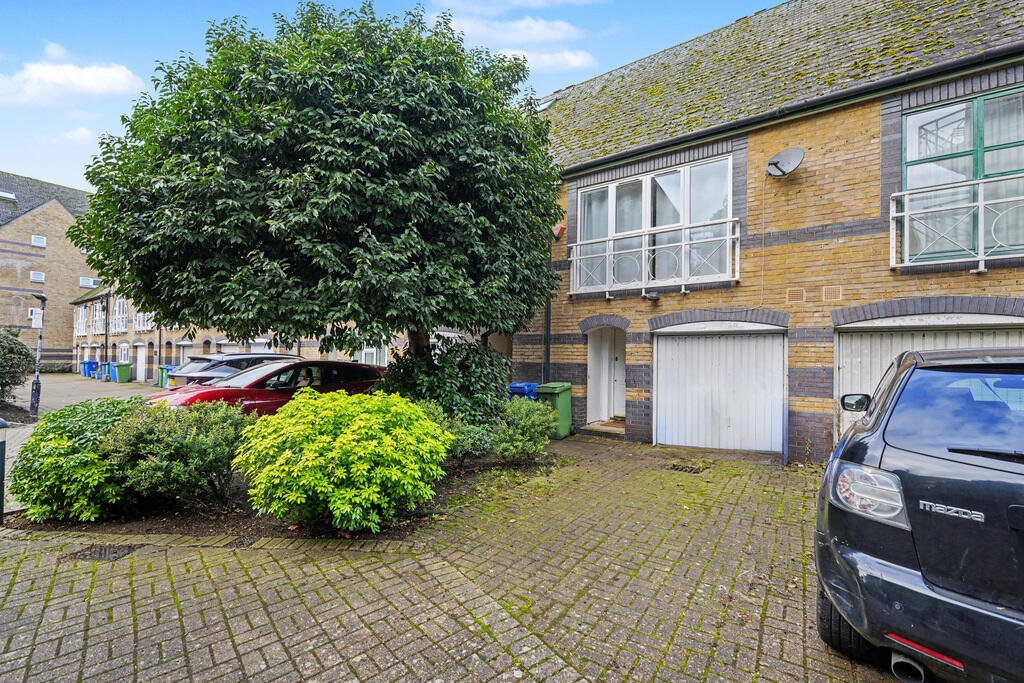Main image of property: Eleanor Close, Canada Water SE16